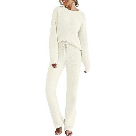 Women's Cozy Fleece Pajama Set Long Sleeve Lounge Outfit - Picture 2 of 8